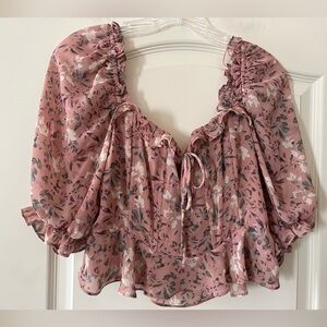 ASTR the Label Floral Blush Mauve
Cropped Blouse Women's Size Medium